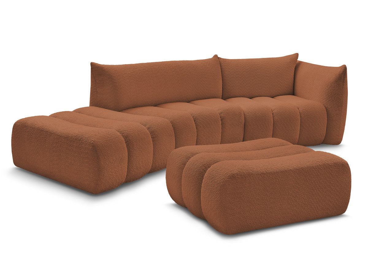 Sofa buet 4-seter AZRA i bouclé-stoff med puff