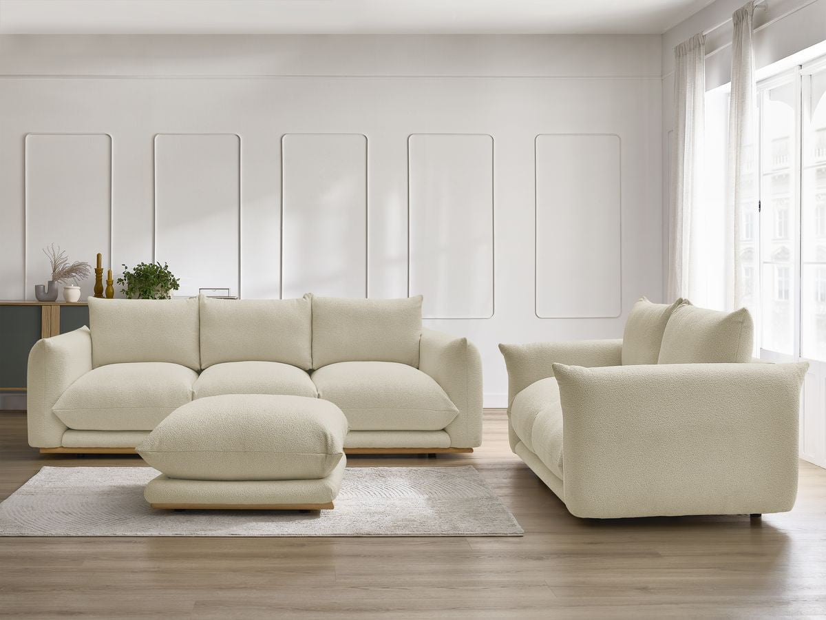 Sofagruppe 3 + 2 seter ERNEST i bouclé-stoff med puff