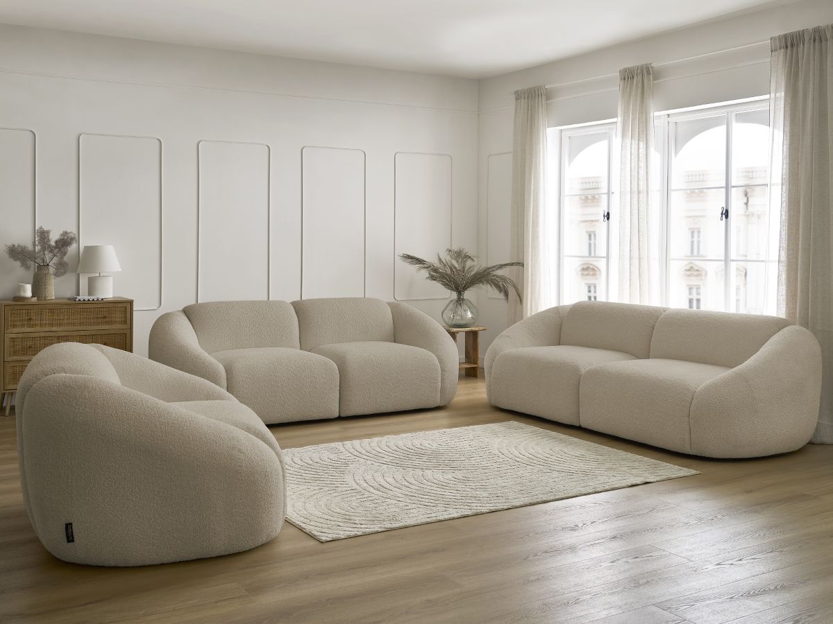 Sofagruppe 3 + 2 seter + lenestol TINA i bouclé-stoff