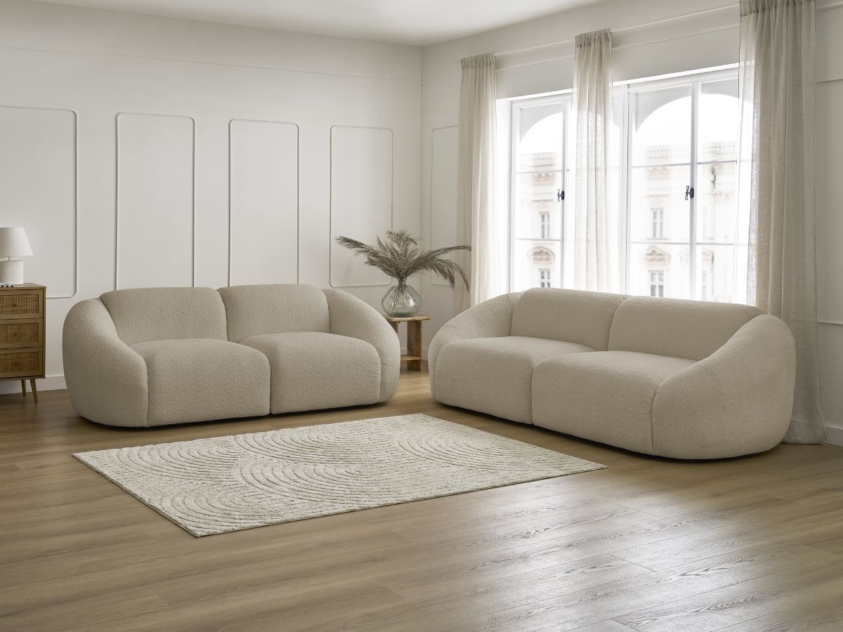 Sofagruppe 3 + 2 seter TINA i bouclé-stoff